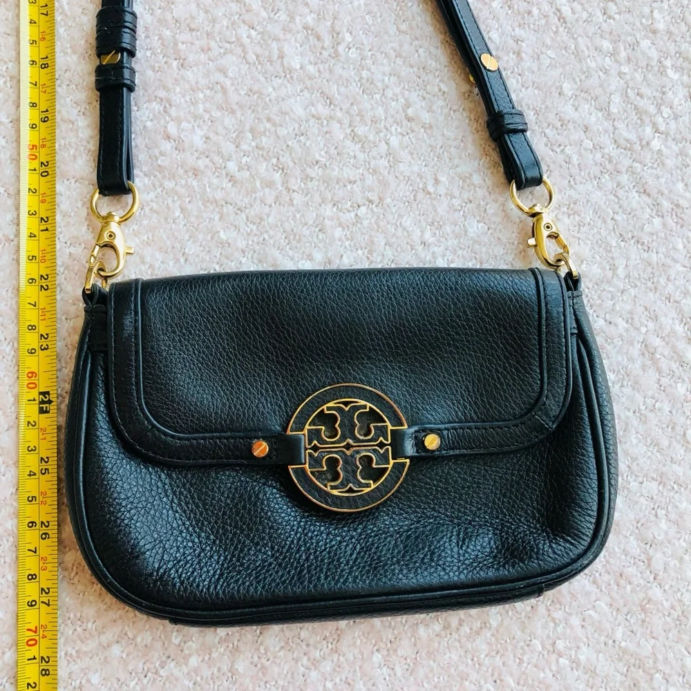 Tory Burch Black Crossbody Bag pre-owned good condition